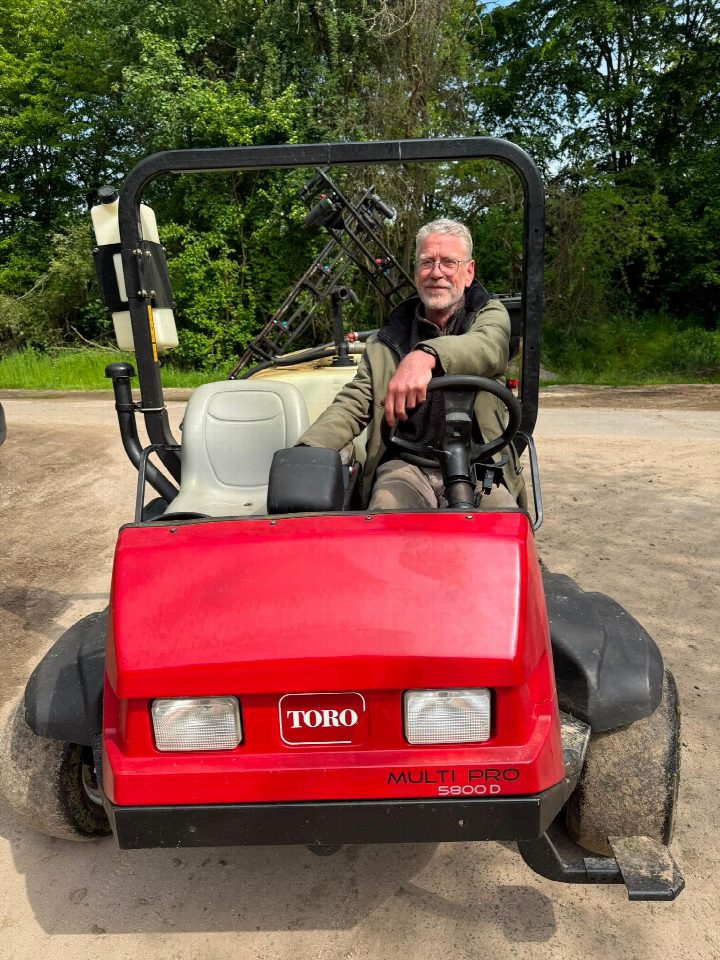Unser Greenkeepingteam unter der Leitung von Ingolf Luft arbeitet unermüdlich, um unseren Platz in gleichbleibenden…